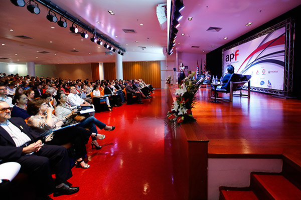 Sucesso de público e realização: Evento sobre Novo Marco Regulatório do Terceiro Setor e Entrega do Prêmio Pedro Kassab/2014, promovido pela APF, dia 11/09/14.