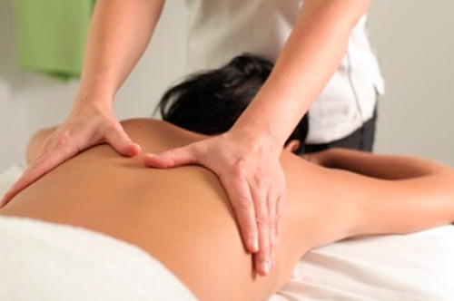 FUNDAÇÃO ARNALDO VIEIRA DE CARVALHO - Massagem seguida de repouso e a Massagem seguida pela aplicação de Reiki se mostram efetivas na redução dos níveis de estresse e melhoria de qualidade de vida
